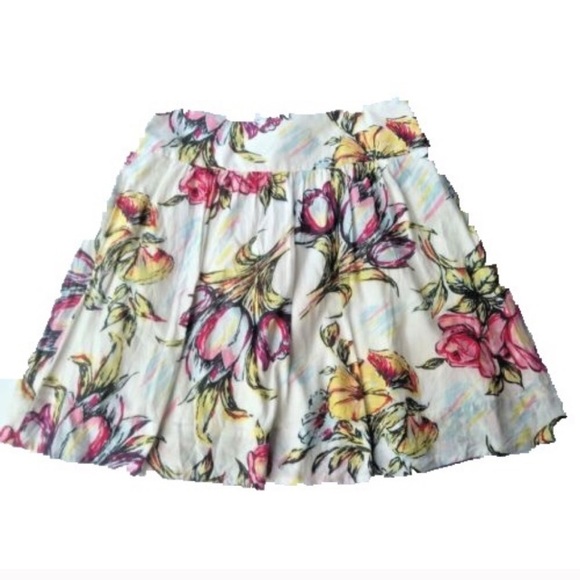 CAbi Dresses & Skirts - CAbi White Floral Skirt